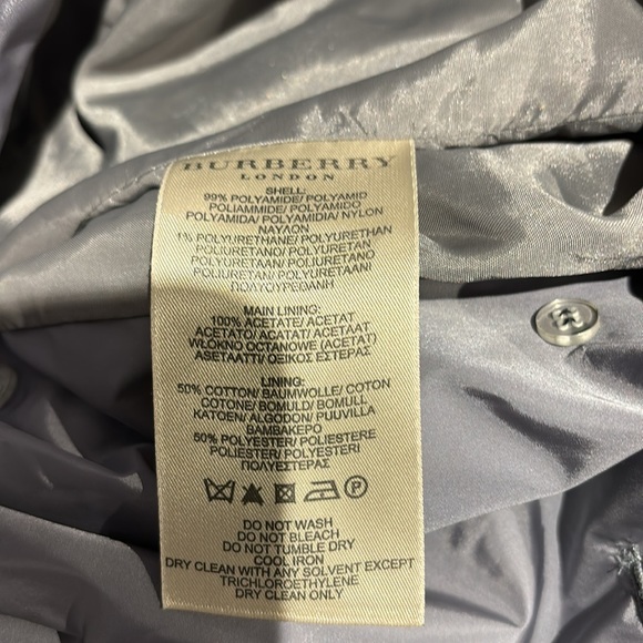 Burberry Raincoat - Picture 3 of 7